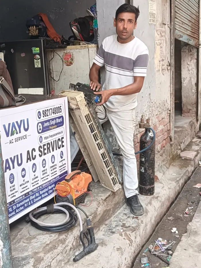 Vayu AC Service technician on site for AC installation in Greater Noida